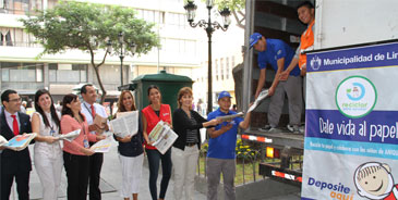 SAT realiza  1ra entrega de papel residual  reciclable para niños de Aniquem